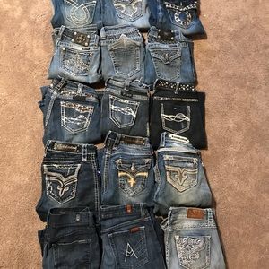 Lot of jeans